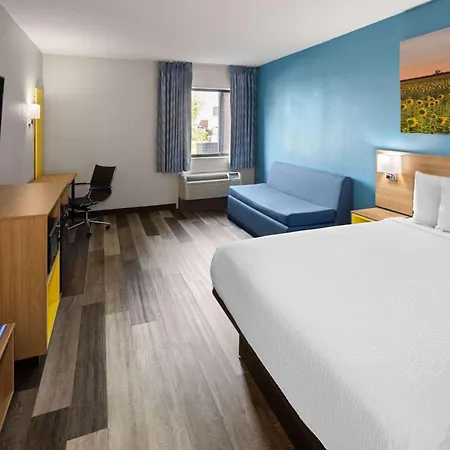 Days Inn & Suites By Wyndham Northwest Indianapolis Esterno foto