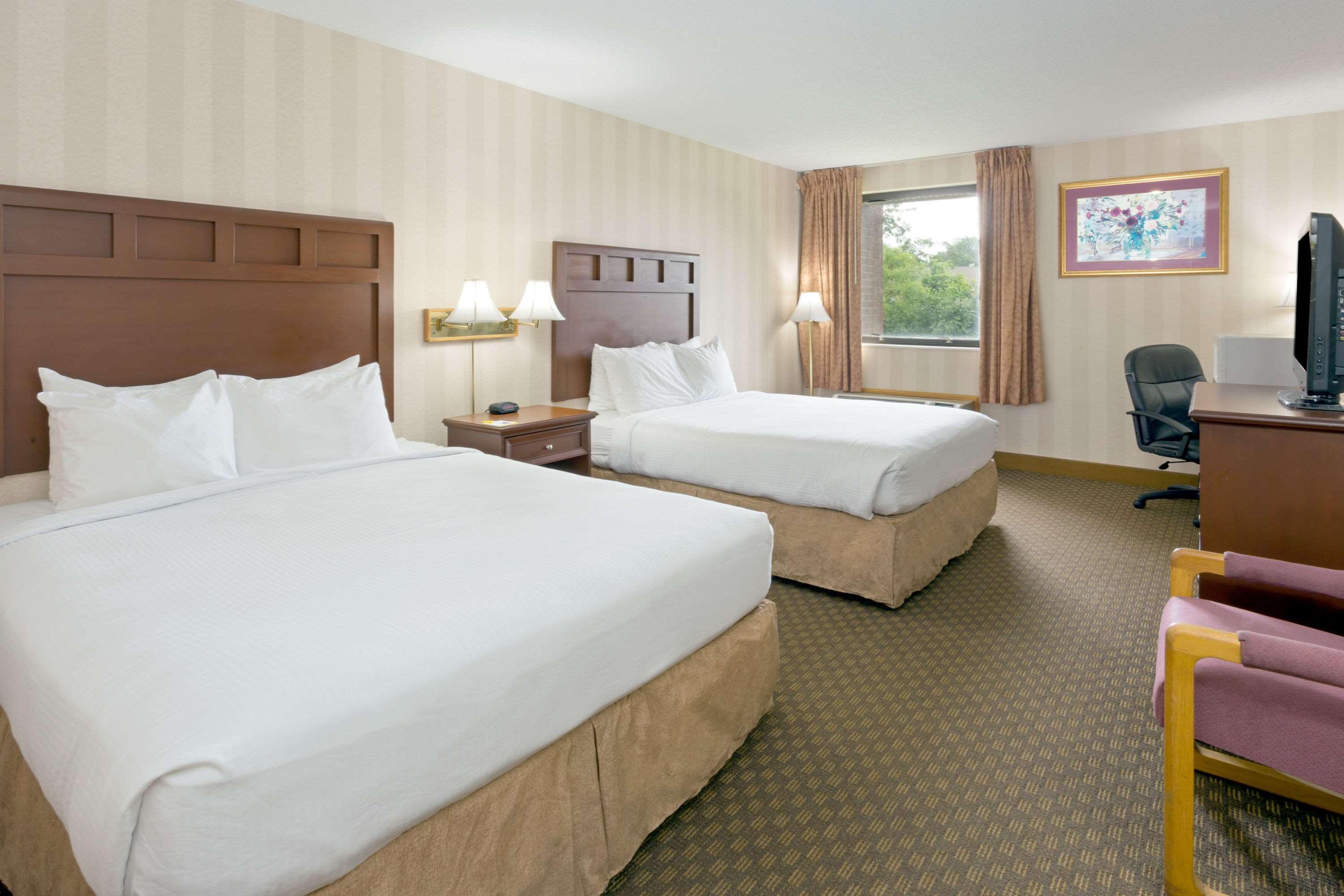 Hotel Days & By Wyndham Northwest Indianápolis