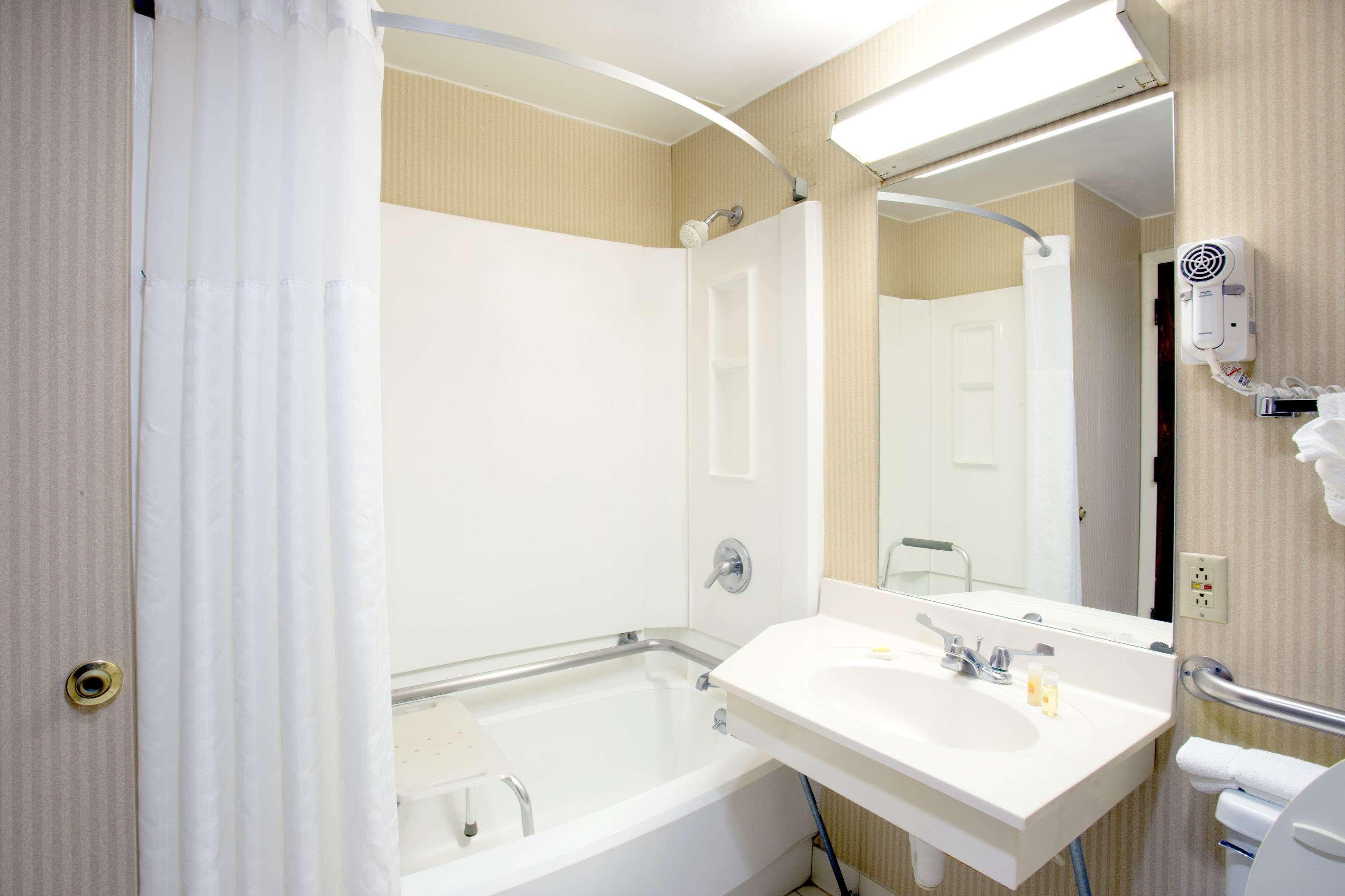 Hotel Days & By Wyndham Northwest